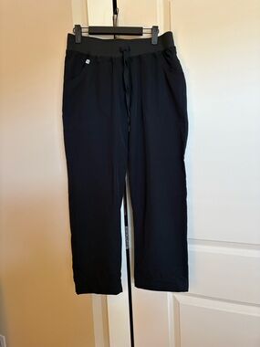 Black scrub pants